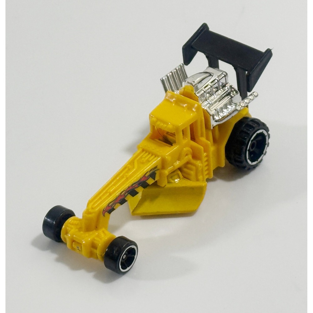 Hot Wheels Street Cleaver‎ Sports Car 1:64 Scale Loose Yellow Miniature Toy Car